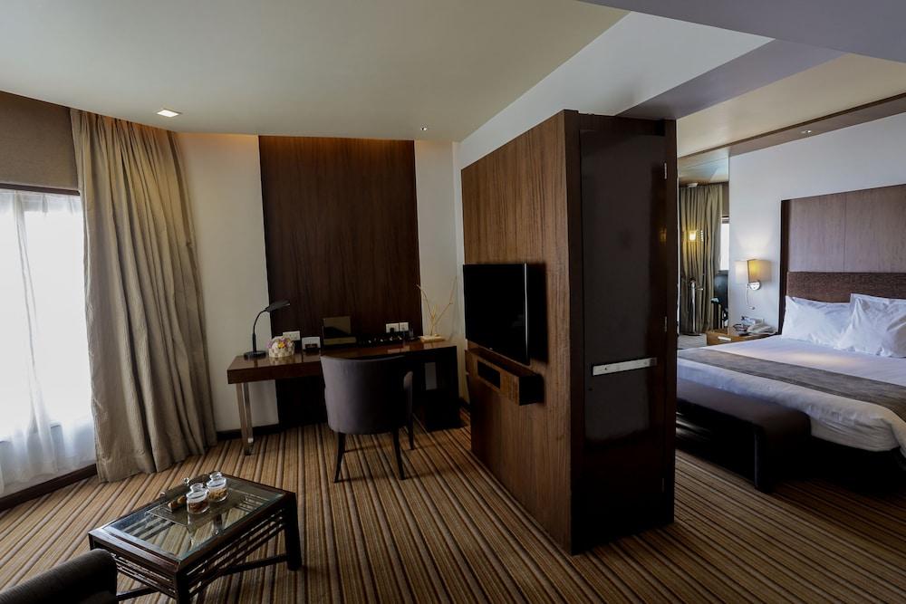 Welcomhotel By Itc Hotels, Devee Grand Bay, Visakhapatnam Exterior photo