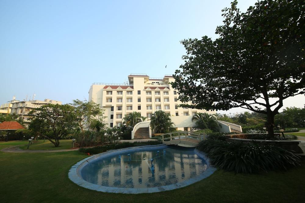 Welcomhotel By Itc Hotels, Devee Grand Bay, Visakhapatnam Exterior photo