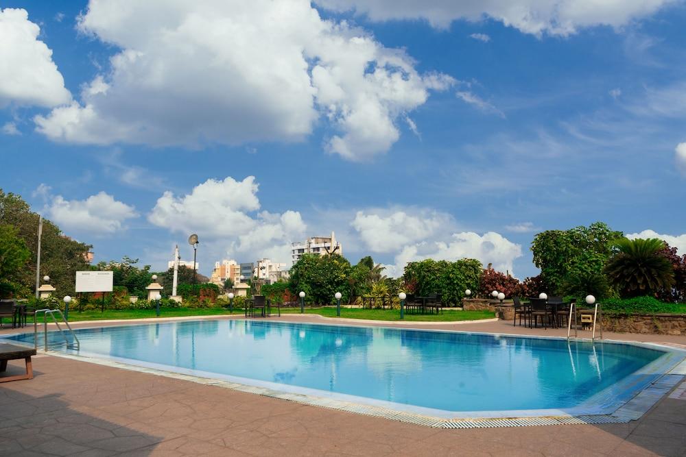 Welcomhotel By Itc Hotels, Devee Grand Bay, Visakhapatnam Exterior photo