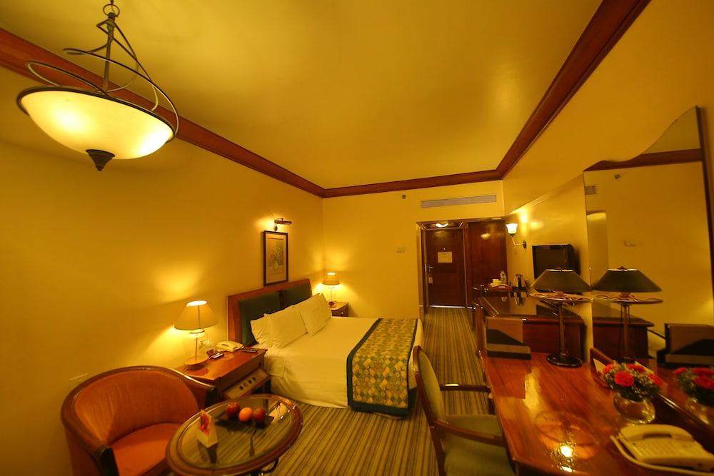 Welcomhotel By Itc Hotels, Devee Grand Bay, Visakhapatnam Exterior photo