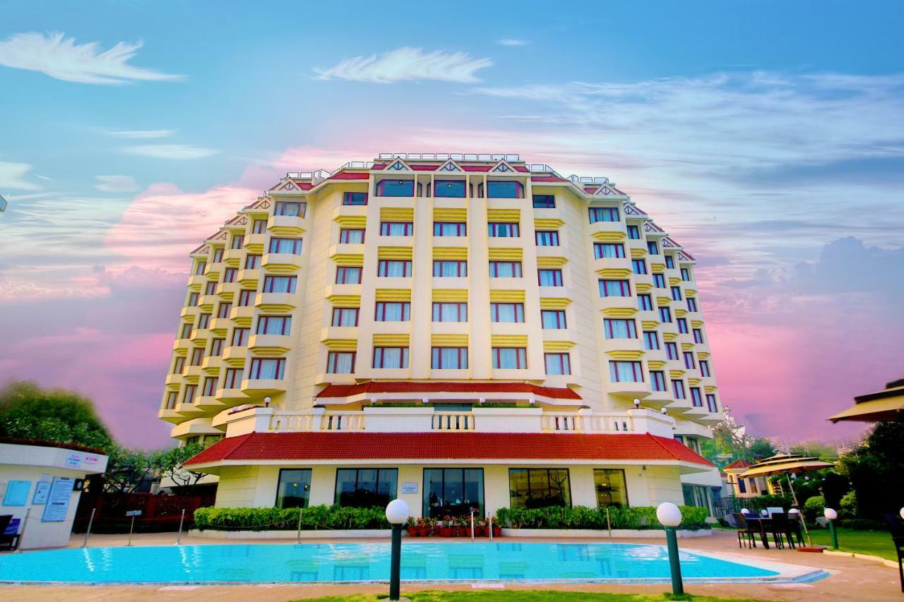 Welcomhotel By Itc Hotels, Devee Grand Bay, Visakhapatnam Exterior photo